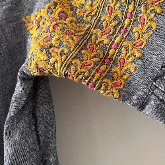 renee c. gray peasant blouse top with pink gold embroidery long sleeve sz small - Picture 10 of 13